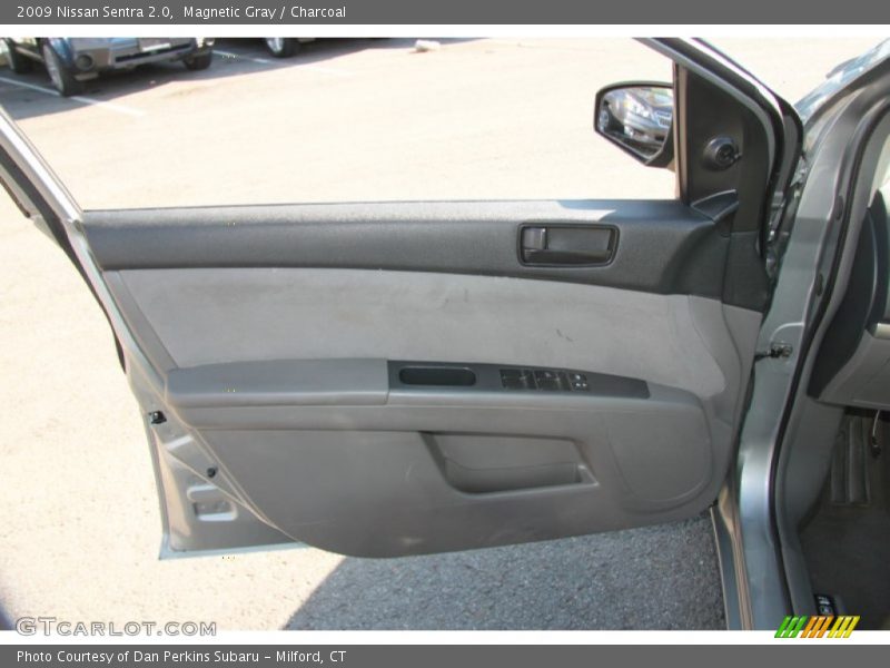 Magnetic Gray / Charcoal 2009 Nissan Sentra 2.0