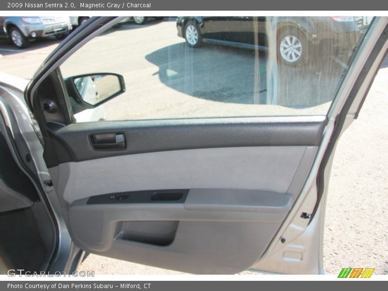 Magnetic Gray / Charcoal 2009 Nissan Sentra 2.0
