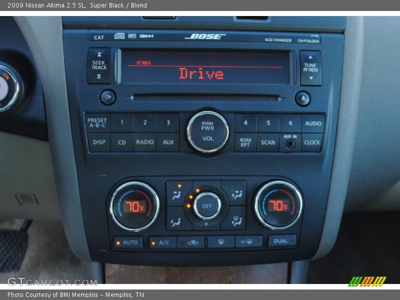 Super Black / Blond 2009 Nissan Altima 2.5 SL