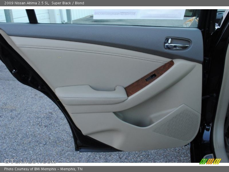 Super Black / Blond 2009 Nissan Altima 2.5 SL