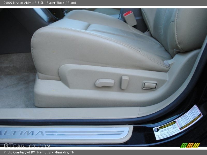 Super Black / Blond 2009 Nissan Altima 2.5 SL