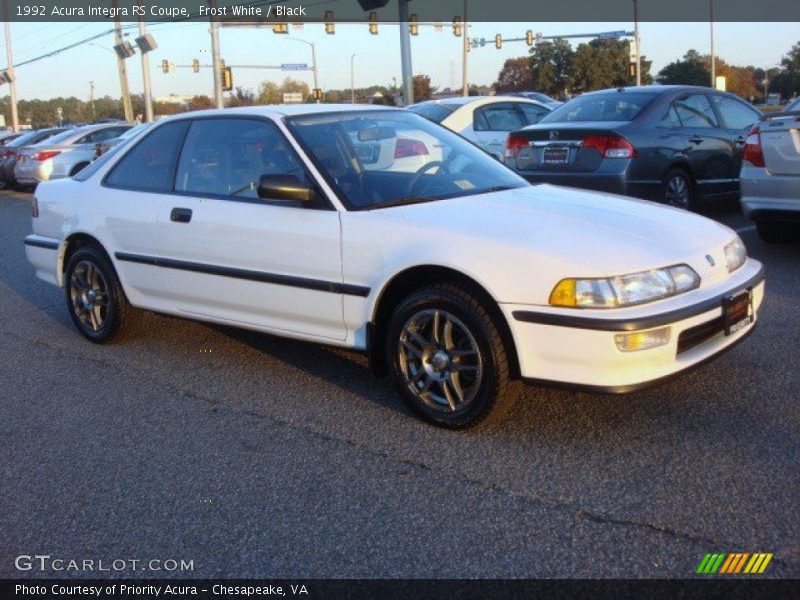 Front 3/4 View of 1992 Integra RS Coupe
