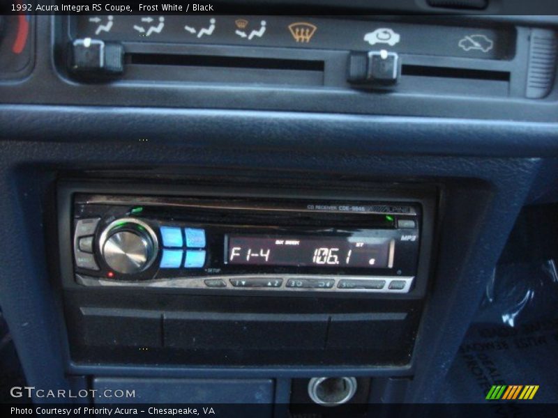 Frost White / Black 1992 Acura Integra RS Coupe