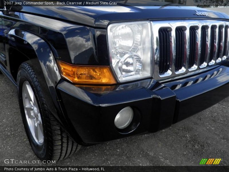 Black Clearcoat / Medium Slate Gray 2007 Jeep Commander Sport