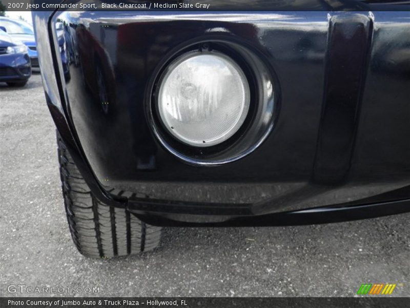 Black Clearcoat / Medium Slate Gray 2007 Jeep Commander Sport