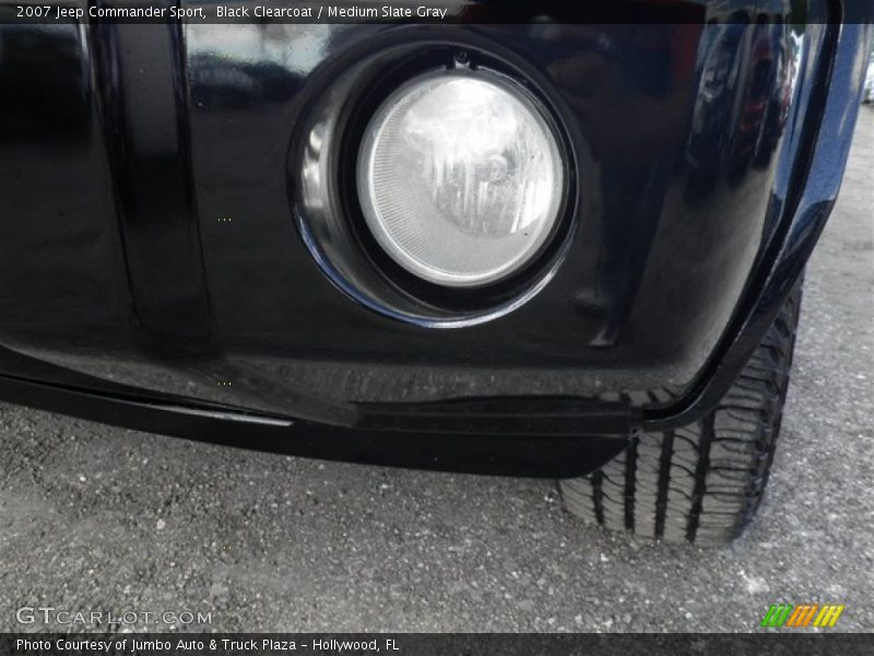 Black Clearcoat / Medium Slate Gray 2007 Jeep Commander Sport