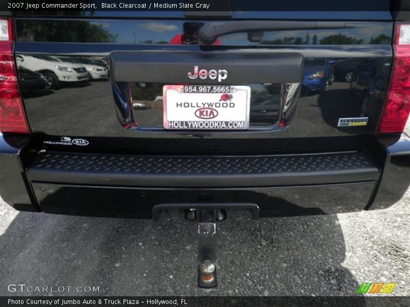Black Clearcoat / Medium Slate Gray 2007 Jeep Commander Sport