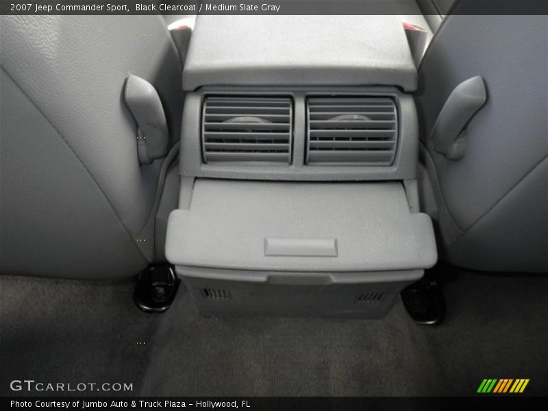 Black Clearcoat / Medium Slate Gray 2007 Jeep Commander Sport