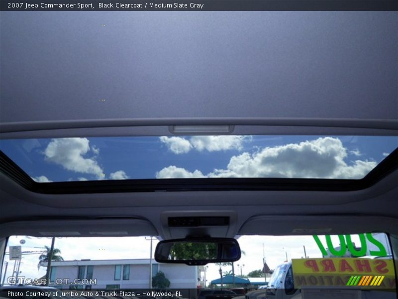 Black Clearcoat / Medium Slate Gray 2007 Jeep Commander Sport