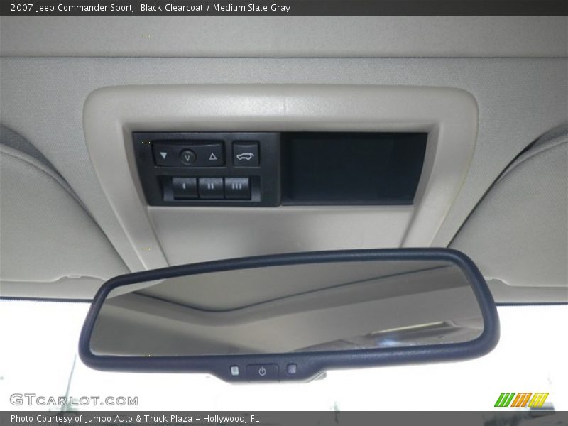 Black Clearcoat / Medium Slate Gray 2007 Jeep Commander Sport