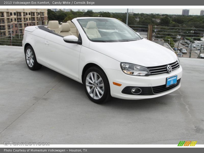 Front 3/4 View of 2013 Eos Komfort