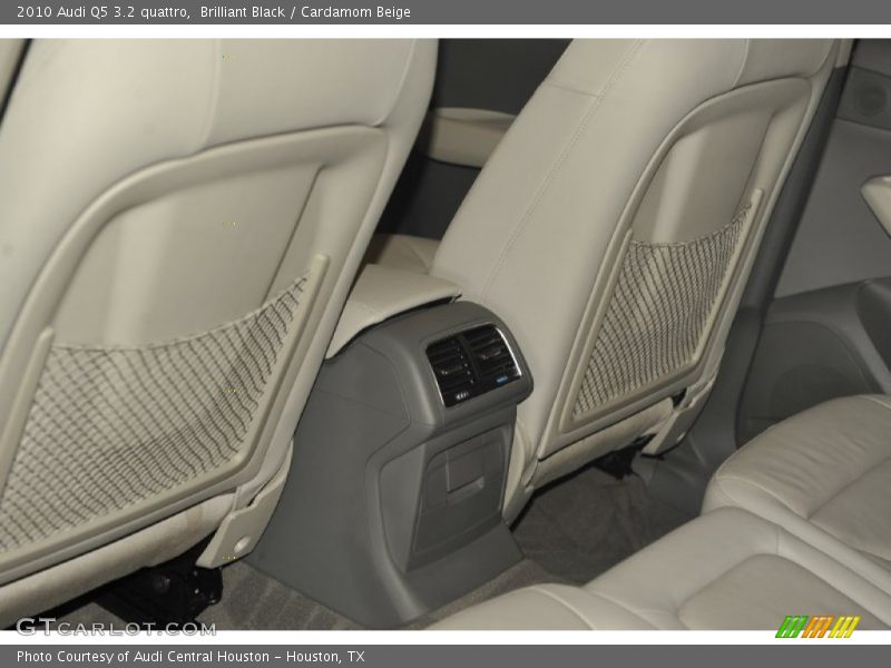 Brilliant Black / Cardamom Beige 2010 Audi Q5 3.2 quattro