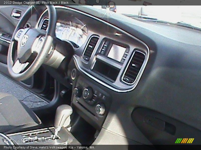 Pitch Black / Black 2012 Dodge Charger SE