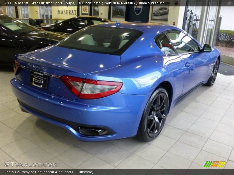 Blu Sofisticato (Sport Blue Metallic) / Bianco Pregiato 2013 Maserati GranTurismo Sport Coupe