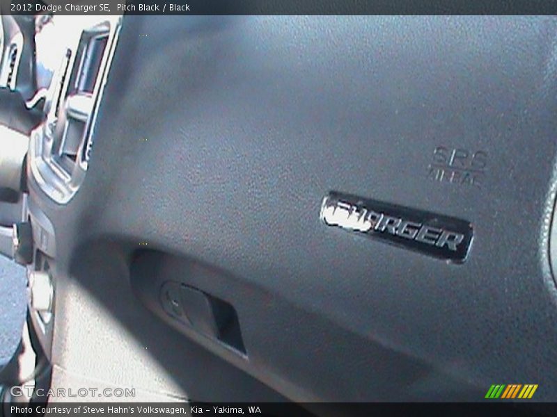 Pitch Black / Black 2012 Dodge Charger SE