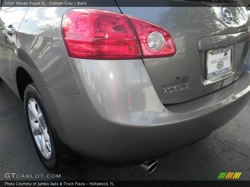 Gotham Gray / Black 2009 Nissan Rogue SL