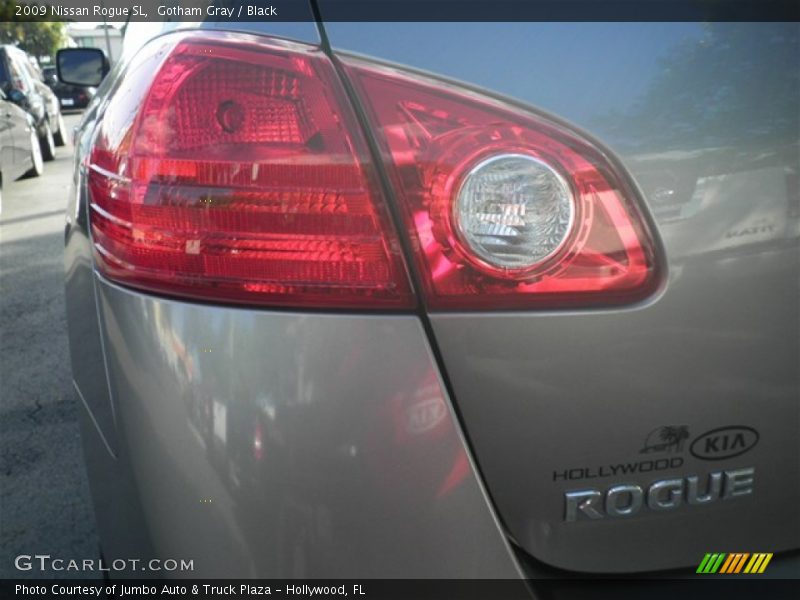 Gotham Gray / Black 2009 Nissan Rogue SL