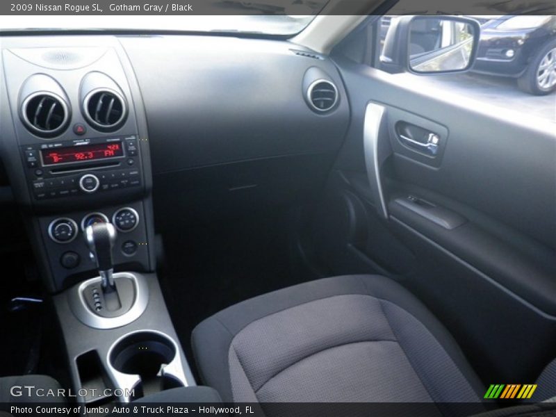Gotham Gray / Black 2009 Nissan Rogue SL