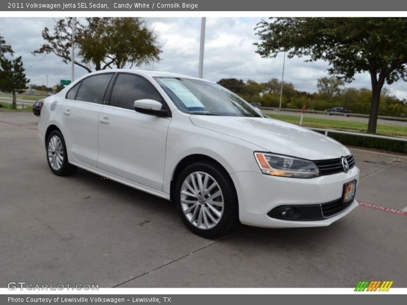 Candy White / Cornsilk Beige 2011 Volkswagen Jetta SEL Sedan
