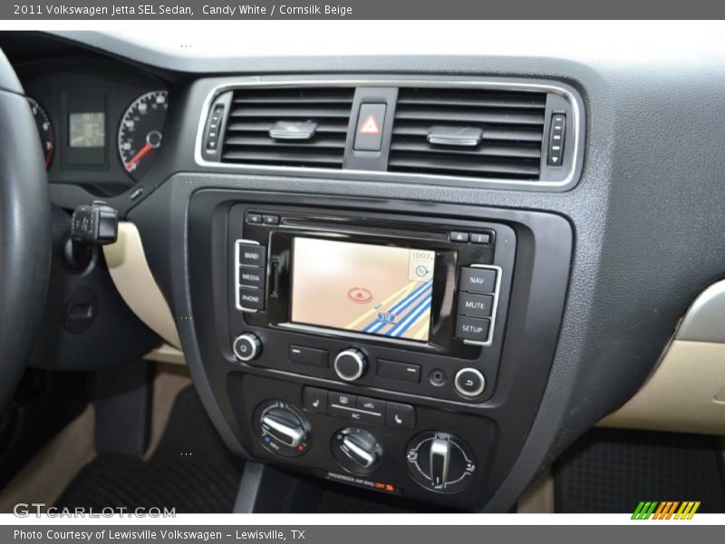Candy White / Cornsilk Beige 2011 Volkswagen Jetta SEL Sedan