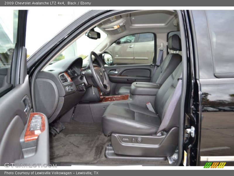  2009 Avalanche LTZ 4x4 Ebony Interior