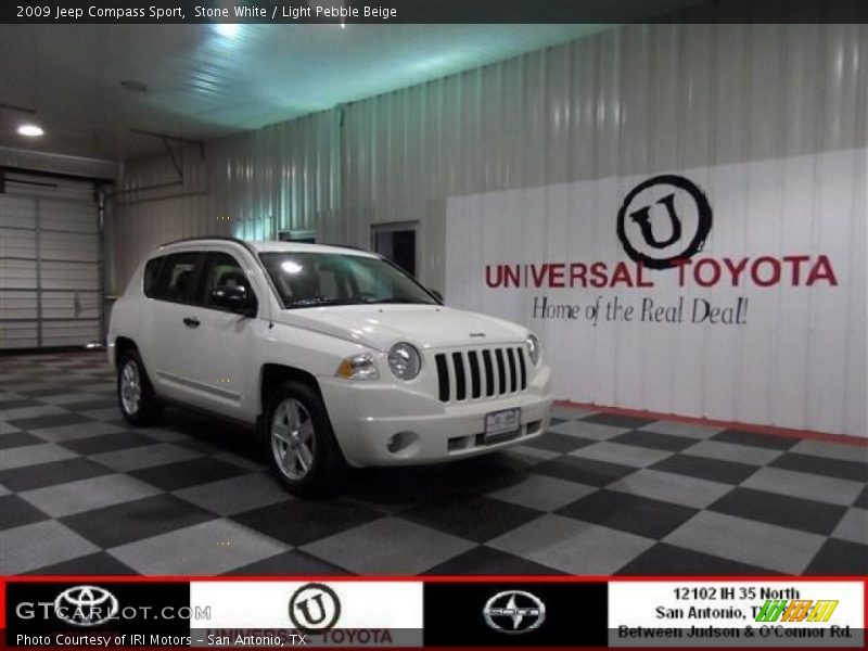 Stone White / Light Pebble Beige 2009 Jeep Compass Sport