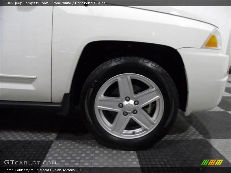 Stone White / Light Pebble Beige 2009 Jeep Compass Sport