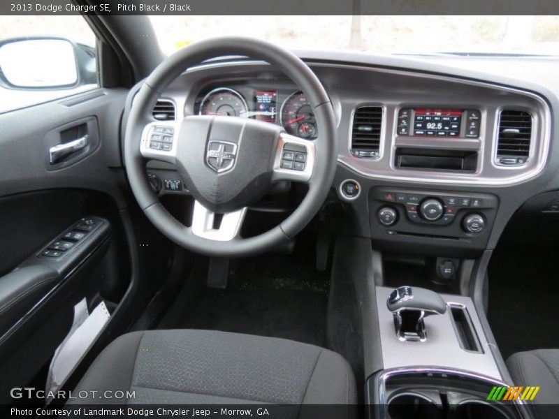 Pitch Black / Black 2013 Dodge Charger SE
