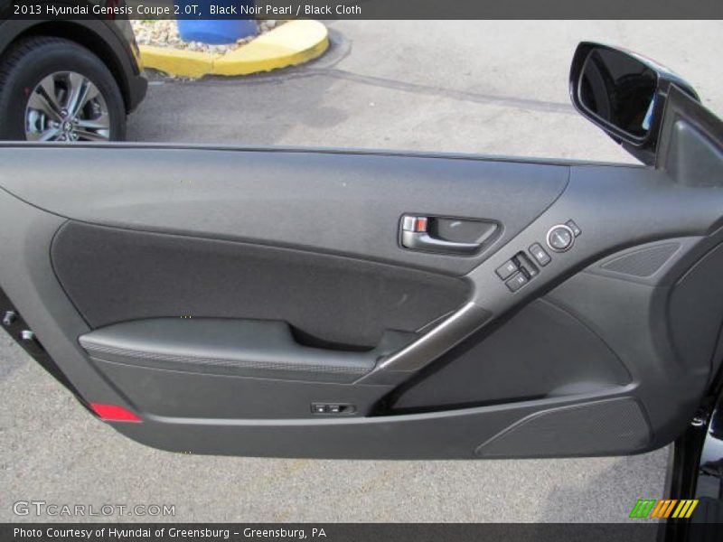 Black Noir Pearl / Black Cloth 2013 Hyundai Genesis Coupe 2.0T