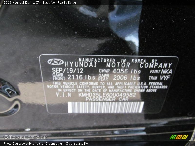 Black Noir Pearl / Beige 2013 Hyundai Elantra GT