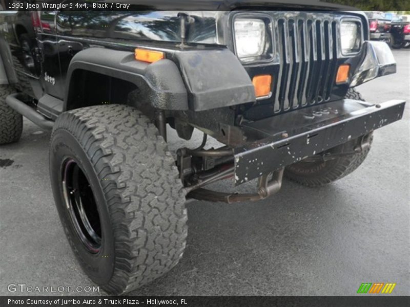 Black / Gray 1992 Jeep Wrangler S 4x4
