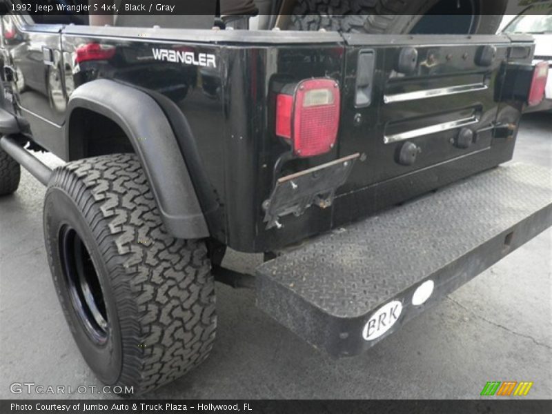 Black / Gray 1992 Jeep Wrangler S 4x4