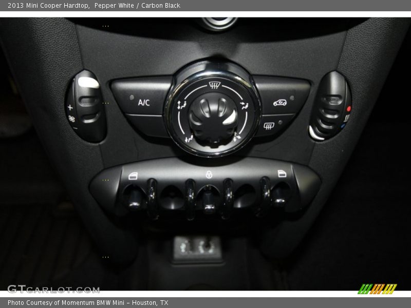 Pepper White / Carbon Black 2013 Mini Cooper Hardtop