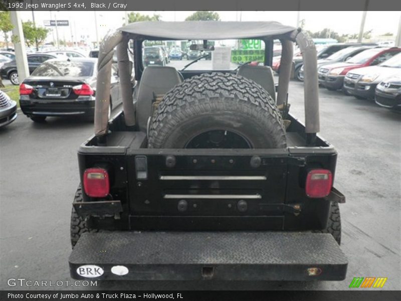 Black / Gray 1992 Jeep Wrangler S 4x4