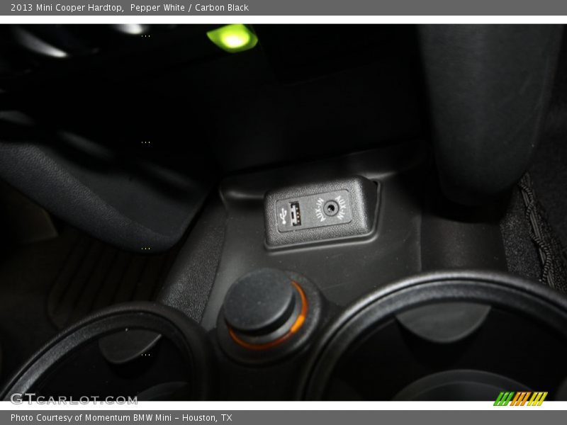 Pepper White / Carbon Black 2013 Mini Cooper Hardtop