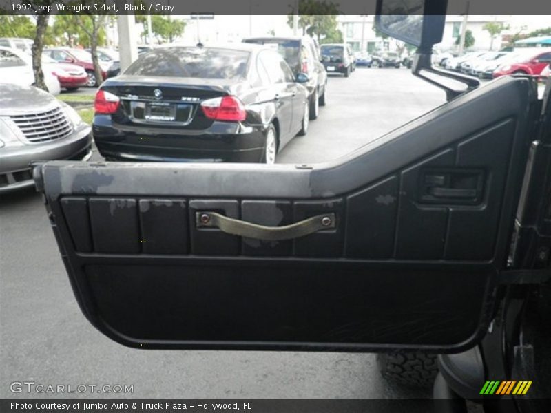 Black / Gray 1992 Jeep Wrangler S 4x4