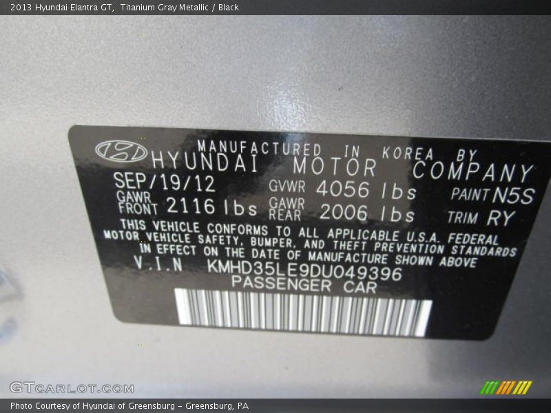 Titanium Gray Metallic / Black 2013 Hyundai Elantra GT