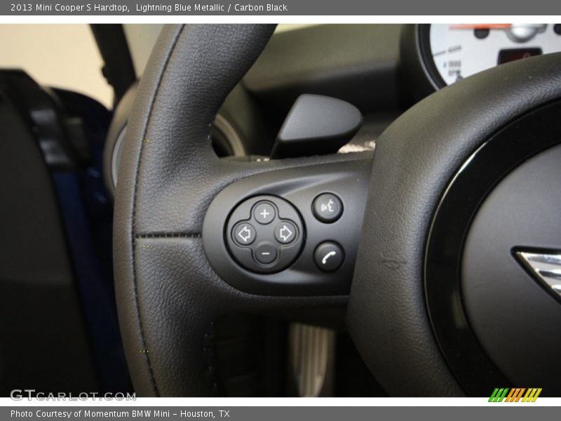 Controls of 2013 Cooper S Hardtop
