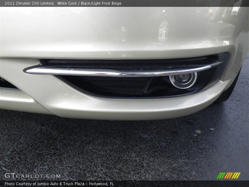 White Gold / Black/Light Frost Beige 2011 Chrysler 200 Limited