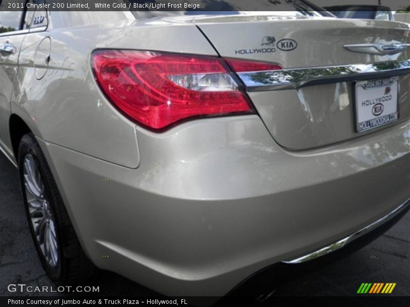 White Gold / Black/Light Frost Beige 2011 Chrysler 200 Limited