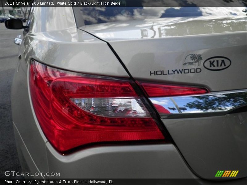 White Gold / Black/Light Frost Beige 2011 Chrysler 200 Limited