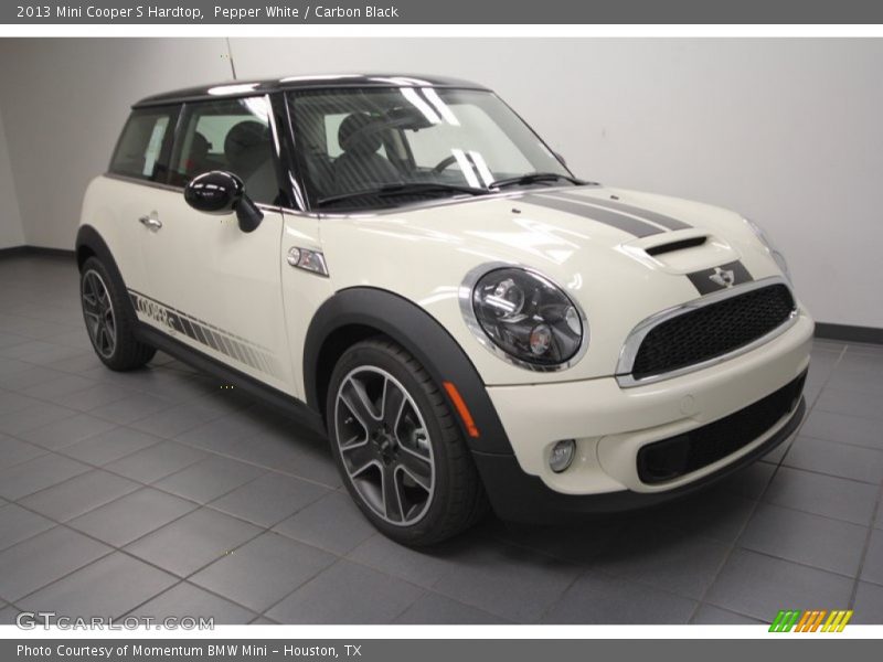 Pepper White / Carbon Black 2013 Mini Cooper S Hardtop