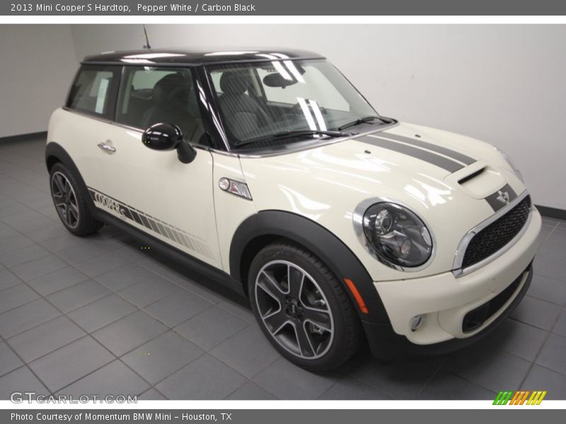 Pepper White / Carbon Black 2013 Mini Cooper S Hardtop