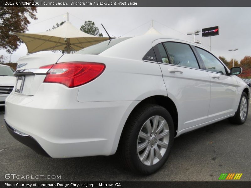 Bright White / Black/Light Frost Beige 2013 Chrysler 200 Touring Sedan