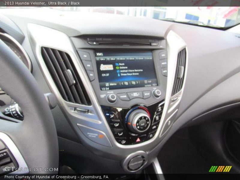 Ultra Black / Black 2013 Hyundai Veloster