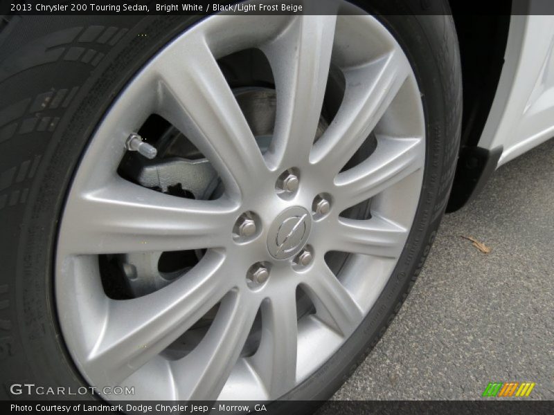 Bright White / Black/Light Frost Beige 2013 Chrysler 200 Touring Sedan