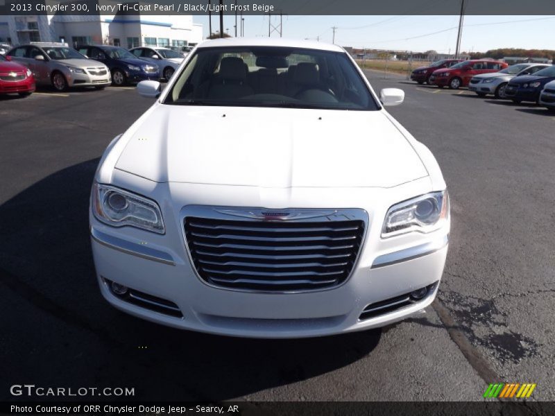 Ivory Tri-Coat Pearl / Black/Light Frost Beige 2013 Chrysler 300