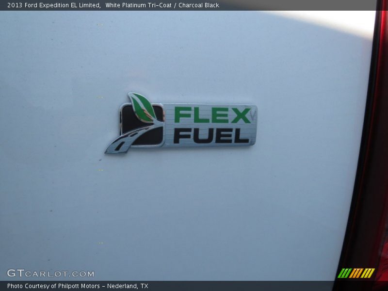 White Platinum Tri-Coat / Charcoal Black 2013 Ford Expedition EL Limited