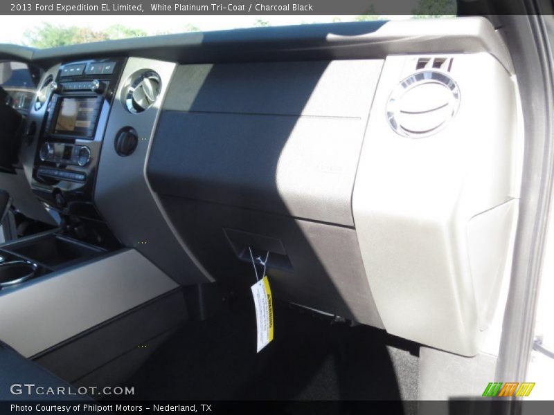 White Platinum Tri-Coat / Charcoal Black 2013 Ford Expedition EL Limited