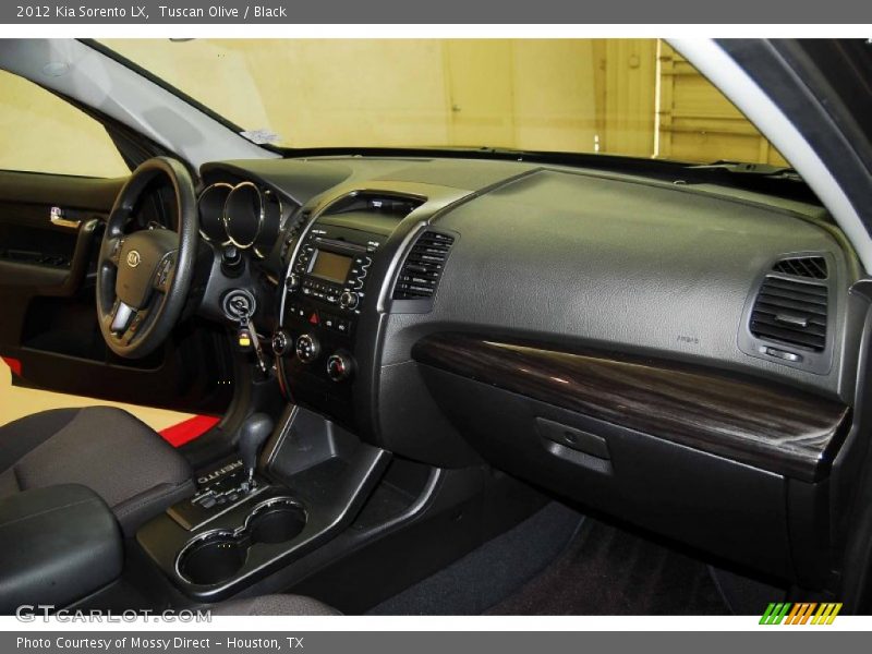 Tuscan Olive / Black 2012 Kia Sorento LX